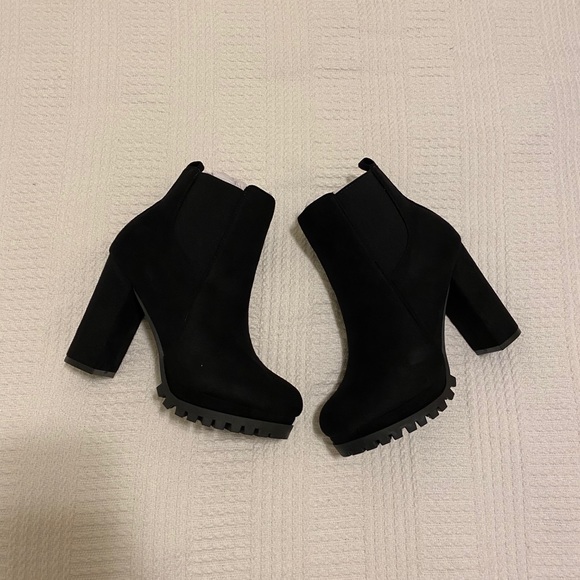 ‼️SOLD‼️Black booties - Picture 2 of 2